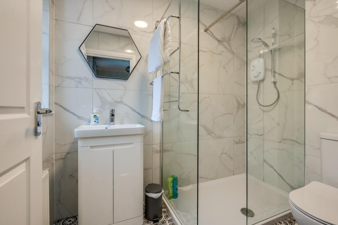 Apartments: Ashley Mews Belfast